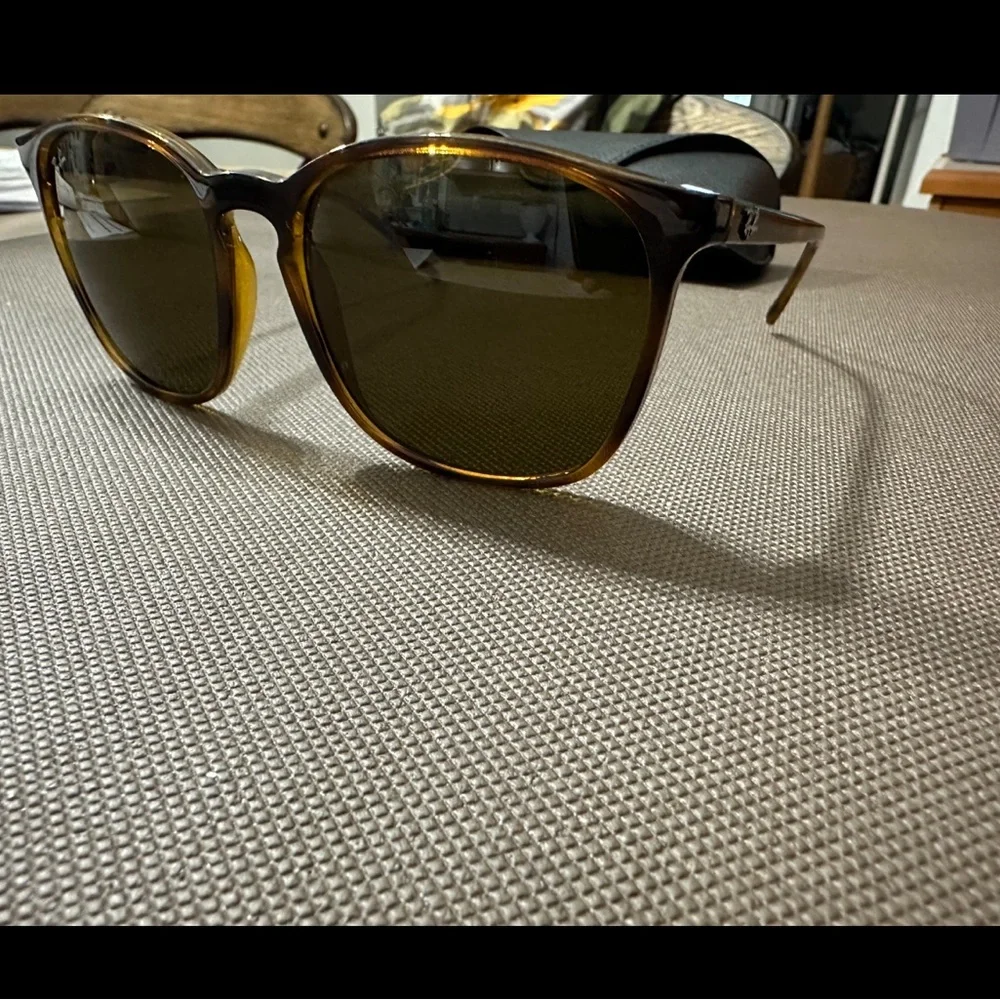RayBan sunglasses 4387 - Picture 5 of 6